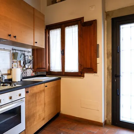 Studio In Costa San Giorgio-3